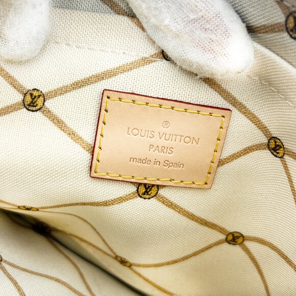 Louis Vuitton LV Monogram Neverfull Pouch - Picture 6 of 10